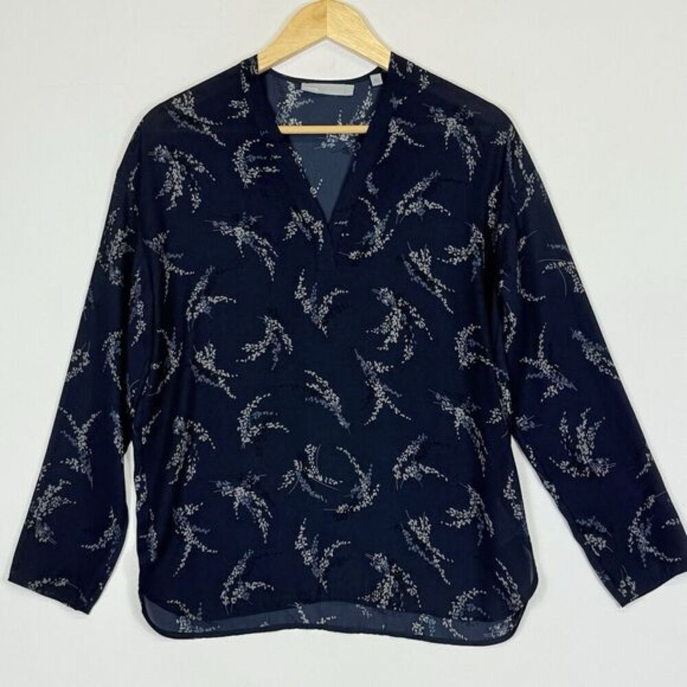 Vince Top Women XS Navy‎ Blue Floral Semi Sheer Chiffon Cottagecore Quiet Luxury